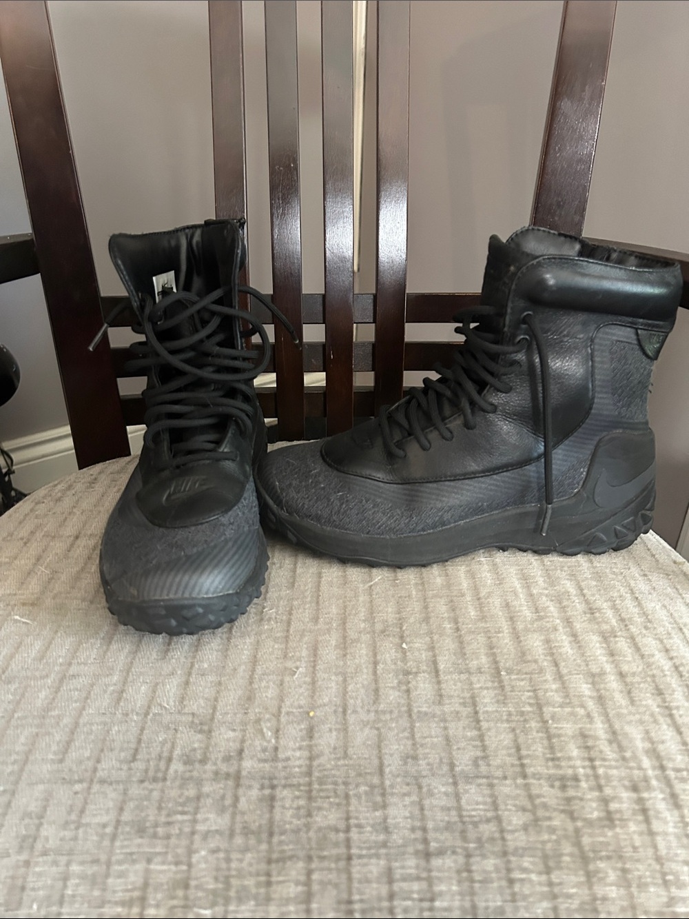 Nike Women’s  All-Black Tactical Lace-Up Boots